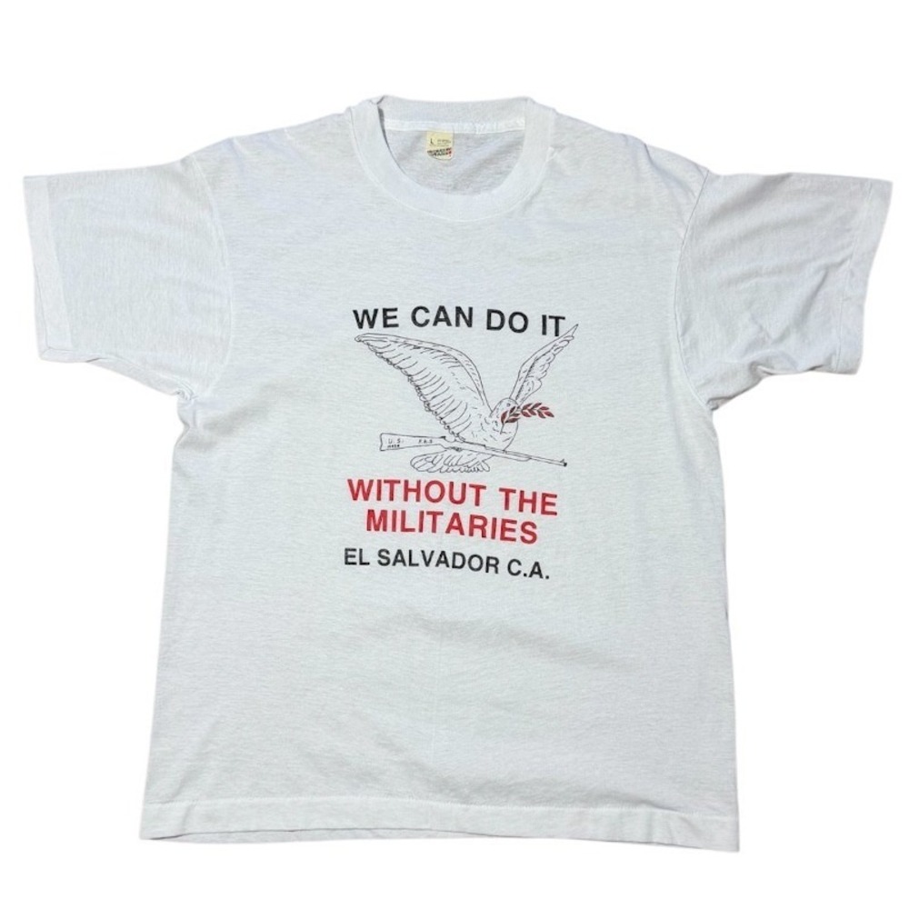 Vintage 80s El Salvador Anti War Military Peace Keeping Dove Graphic Art T-shirt